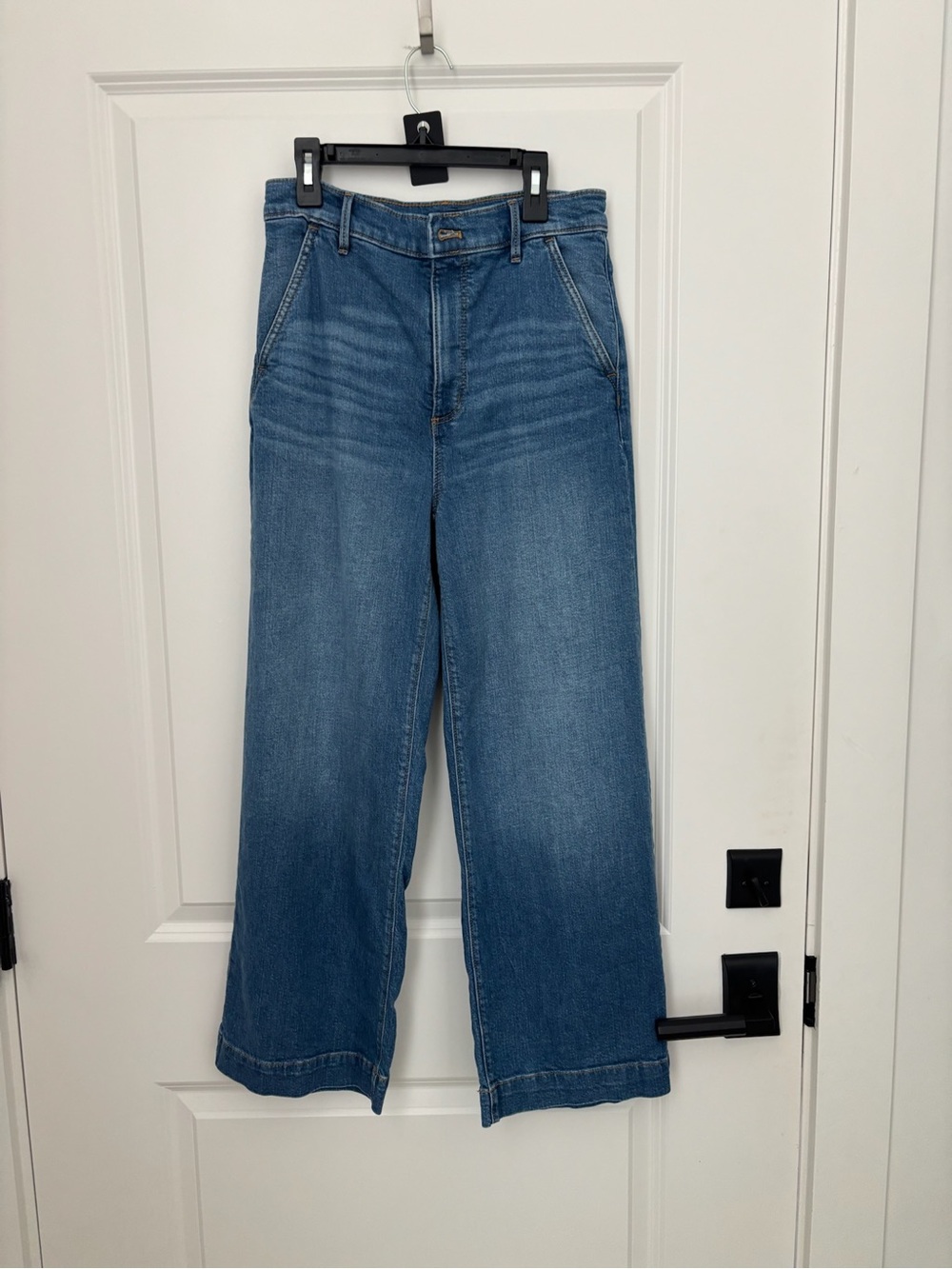 Ann Taylor The Weekend Trouser Jean - Picture 2 of 4